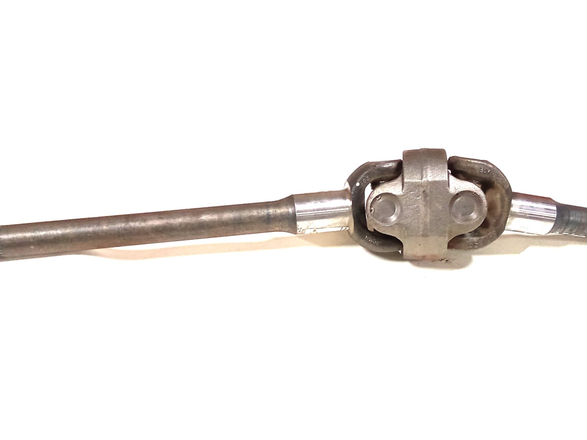 F06/18945 Вал полуоси переднего моста правый 816,9. Фото 1