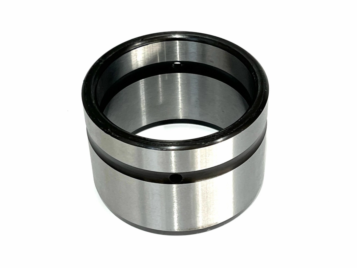 4409178 Втулка ковш-рукоять. Фото 1