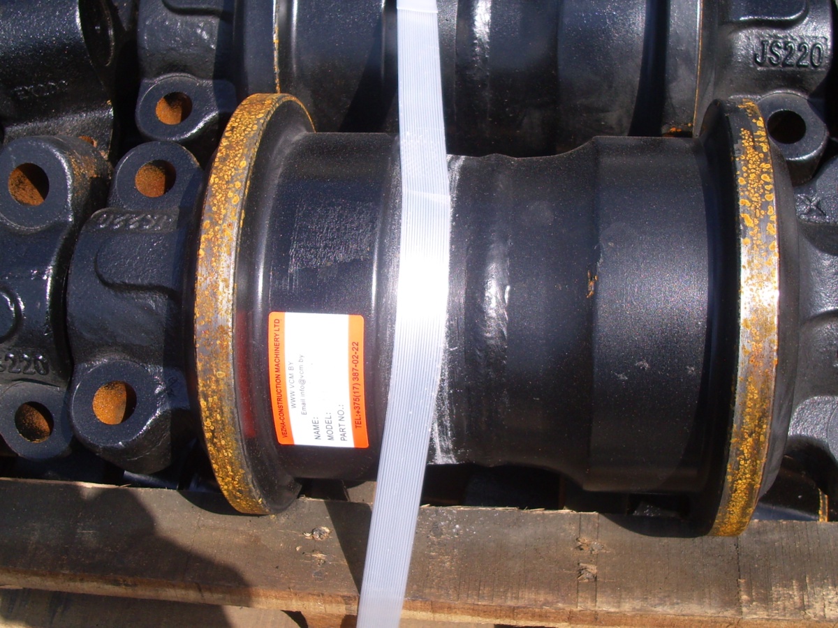 20Y-30-00014 Каток опорный. Фото 1