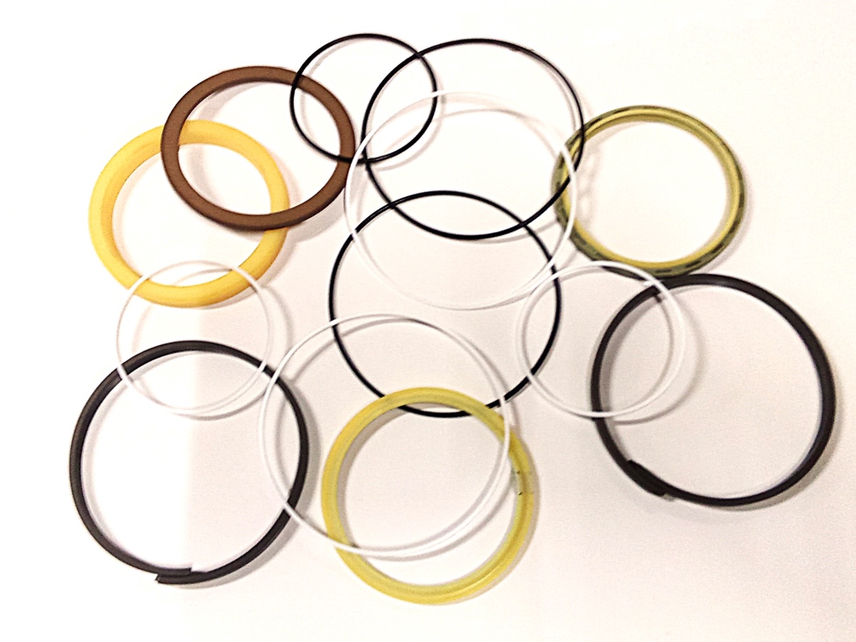 H343306900 Ремкомплект гидроцилиндра стрелы. Фото 2